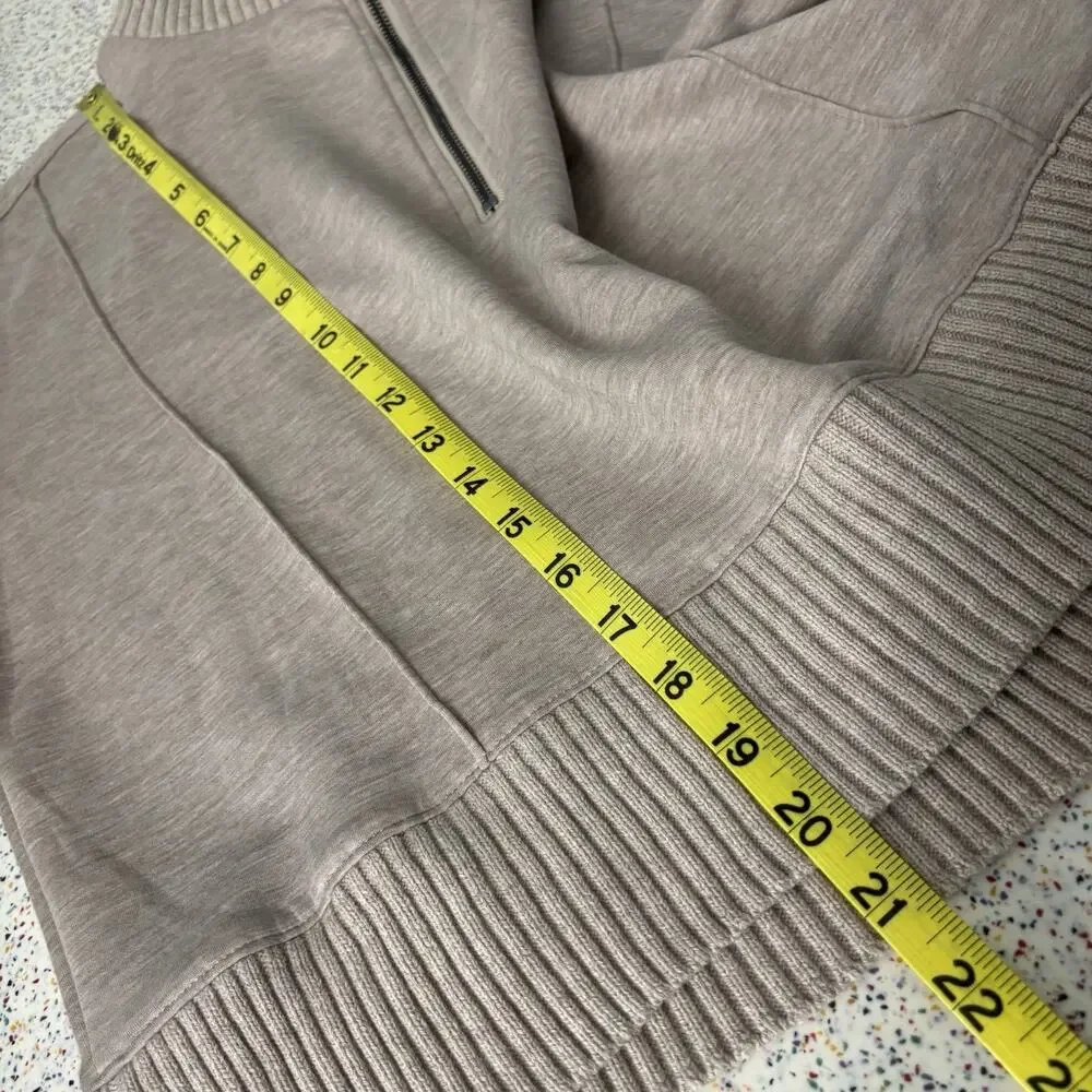 NWT VERA WANG Women’s Ribbed Turtleneck Collar Beige Sweater Top New Holiday